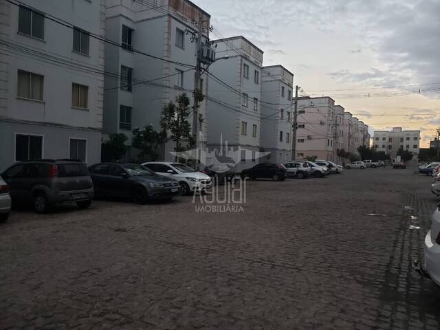 Apartamento para Venda em Feira de Santana - 4