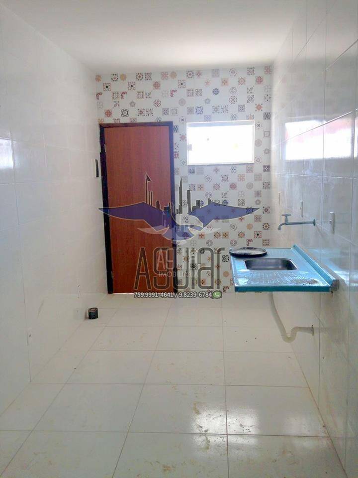 Casa à venda com 2 quartos, 1m² - Foto 13