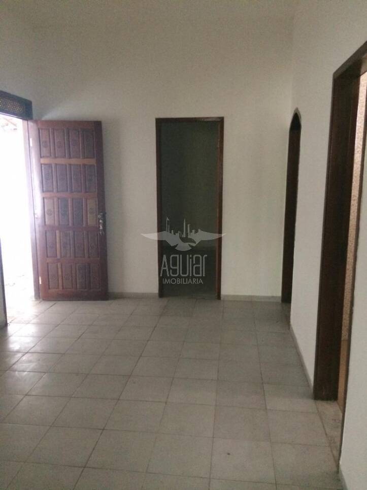 Casa à venda com 3 quartos, 300m² - Foto 10