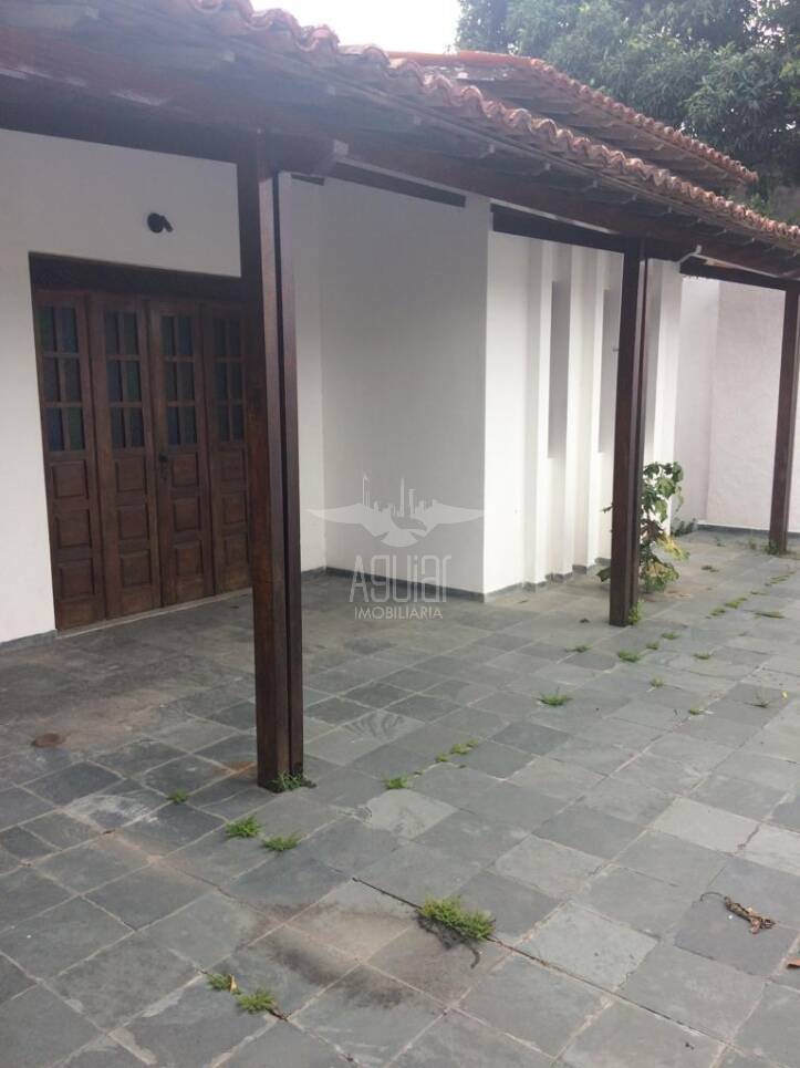 Casa à venda com 3 quartos, 300m² - Foto 12