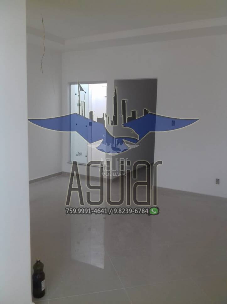 Casa à venda com 2 quartos, 70m² - Foto 3