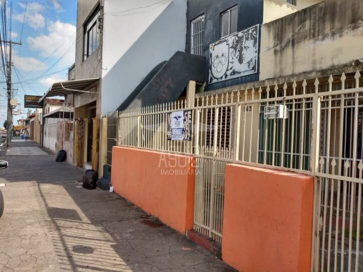 Casa à venda com 4 quartos, 1m² - Foto 4