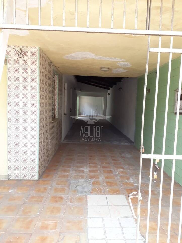 Casa à venda com 4 quartos, 1m² - Foto 7