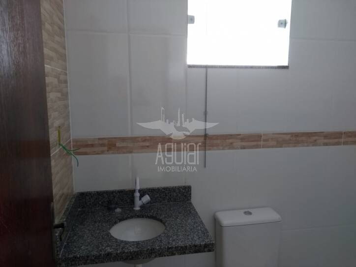 Casa à venda com 2 quartos, 1m² - Foto 11