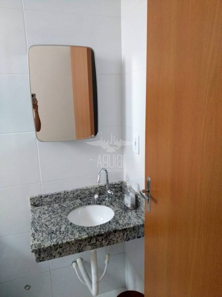 Casa à venda com 2 quartos, 1m² - Foto 14