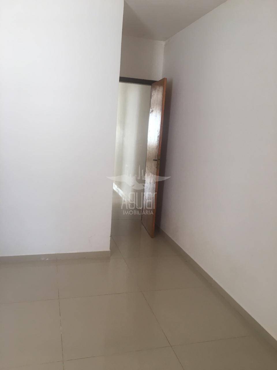 Casa à venda com 2 quartos, 1m² - Foto 17