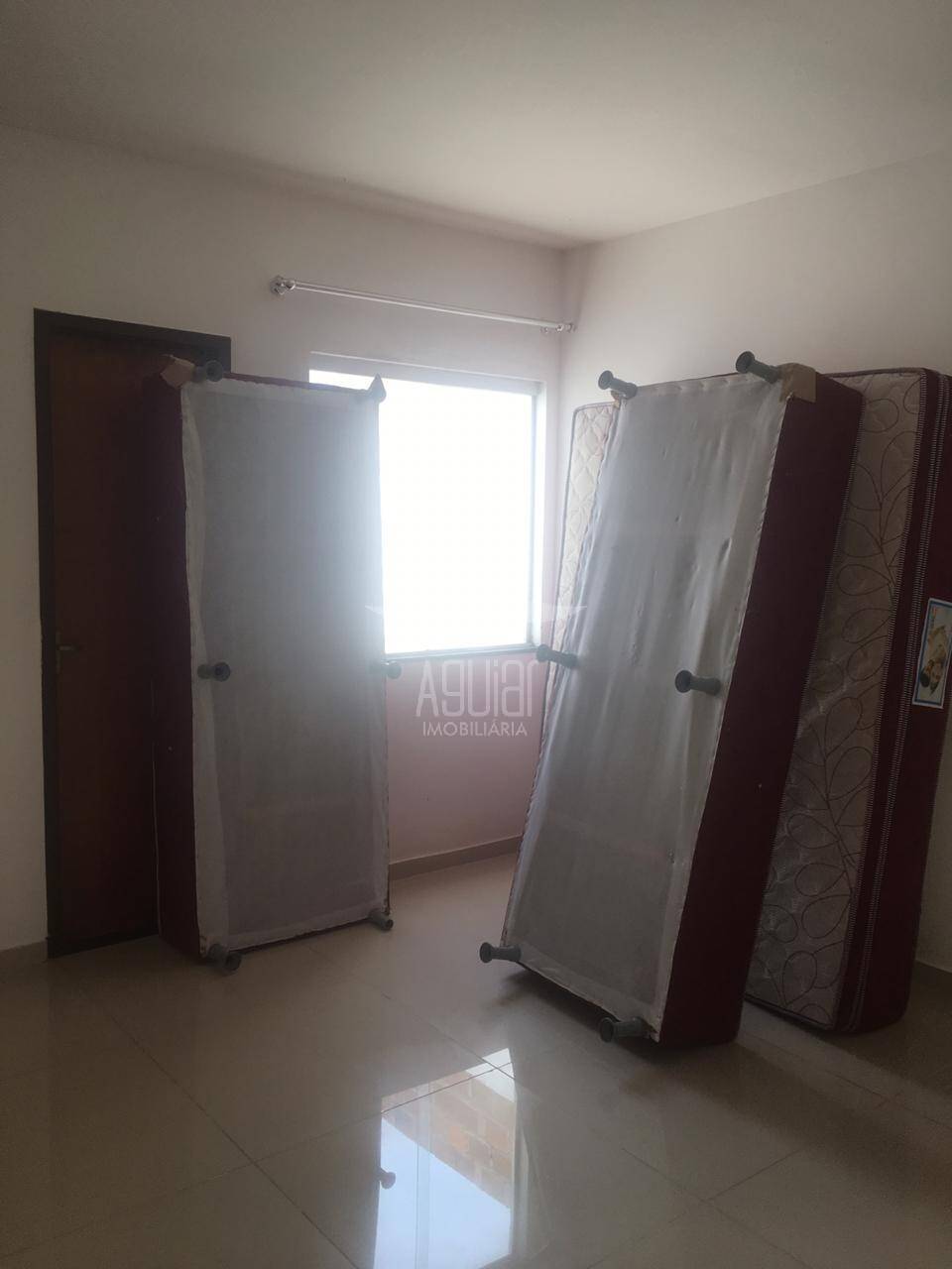 Casa à venda com 2 quartos, 1m² - Foto 22