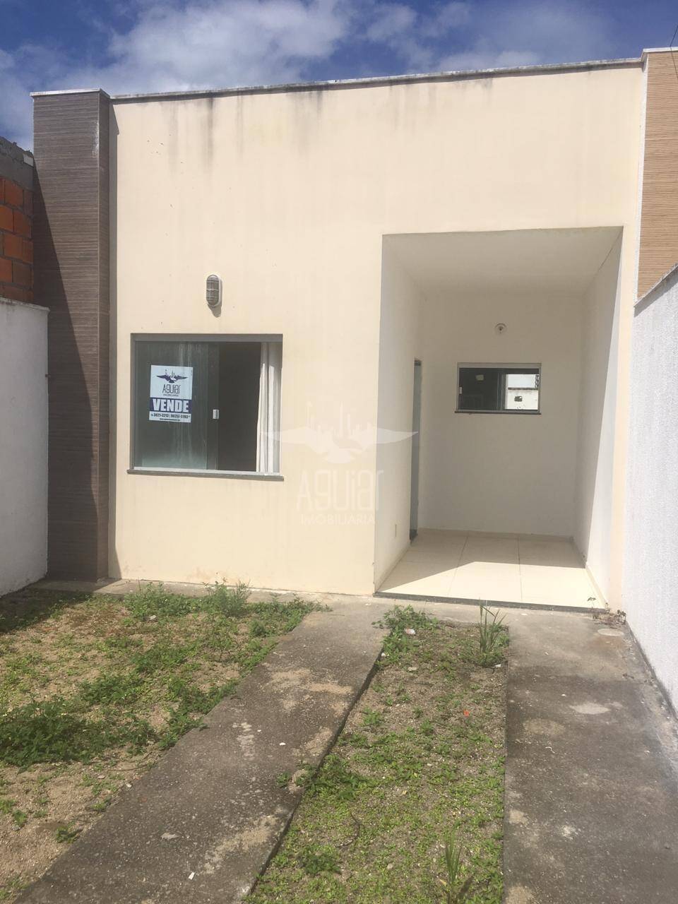 Casa à venda com 2 quartos, 1m² - Foto 2