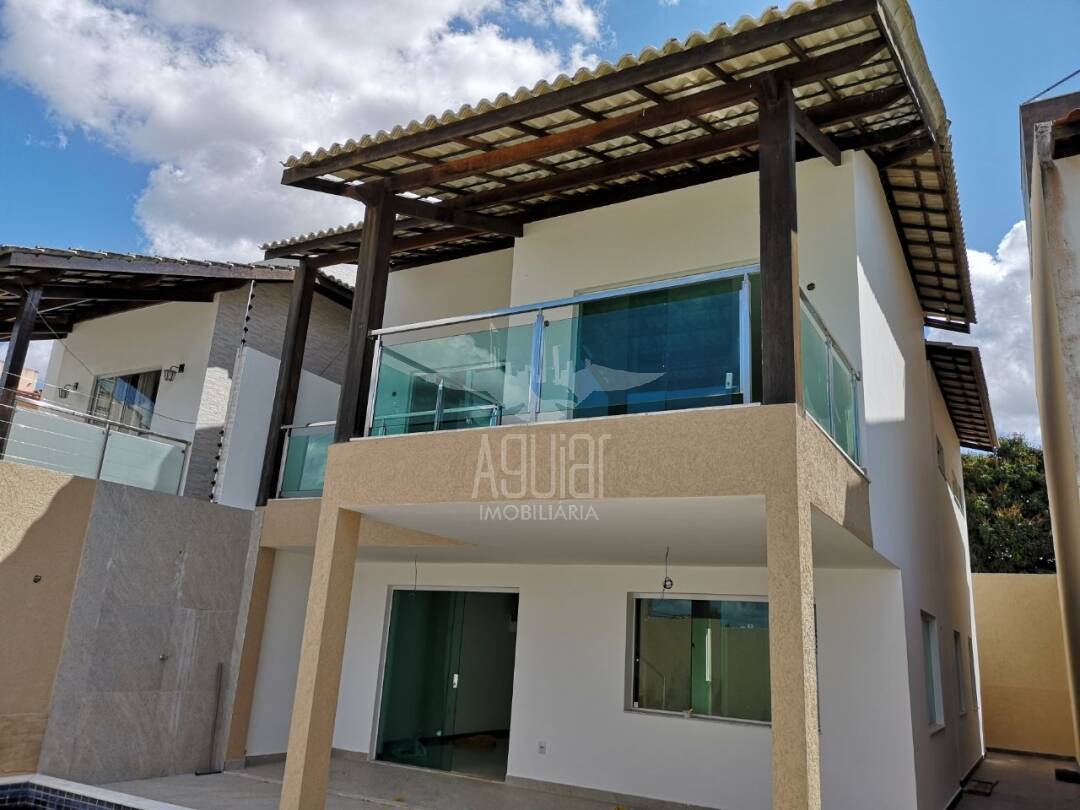 Casa à venda com 3 quartos, 180m² - Foto 1