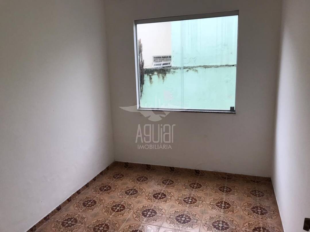 Casa à venda com 5 quartos, 220m² - Foto 6