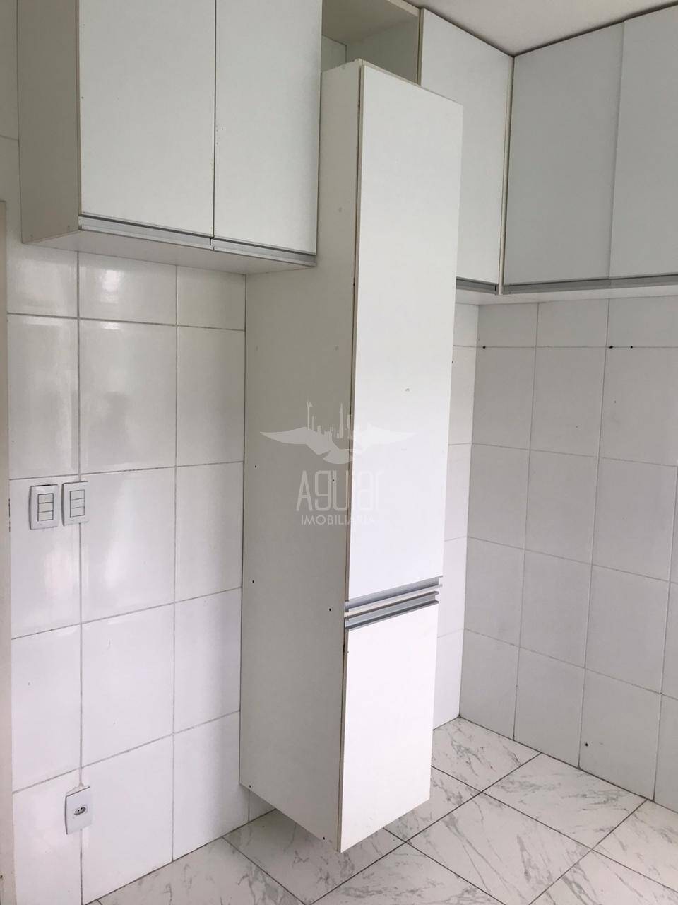 Casa à venda com 5 quartos, 220m² - Foto 21