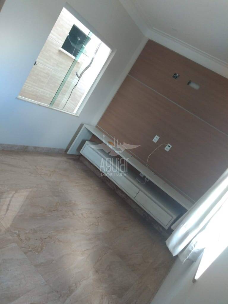 Casa à venda com 4 quartos, 300m² - Foto 13