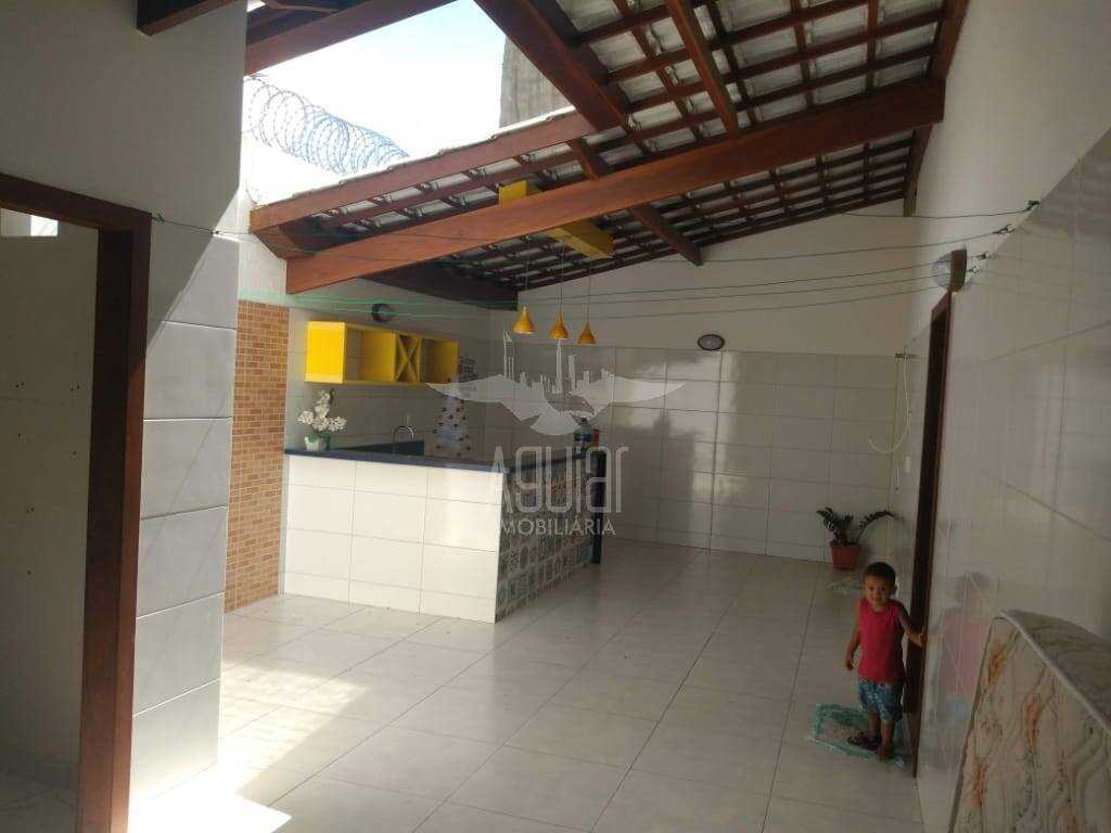 Casa à venda com 4 quartos, 300m² - Foto 7