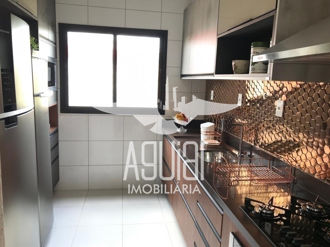 Casa à venda com 4 quartos, 108m² - Foto 17