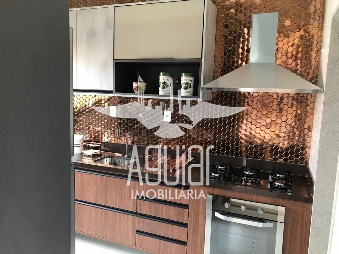 Casa à venda com 4 quartos, 108m² - Foto 16