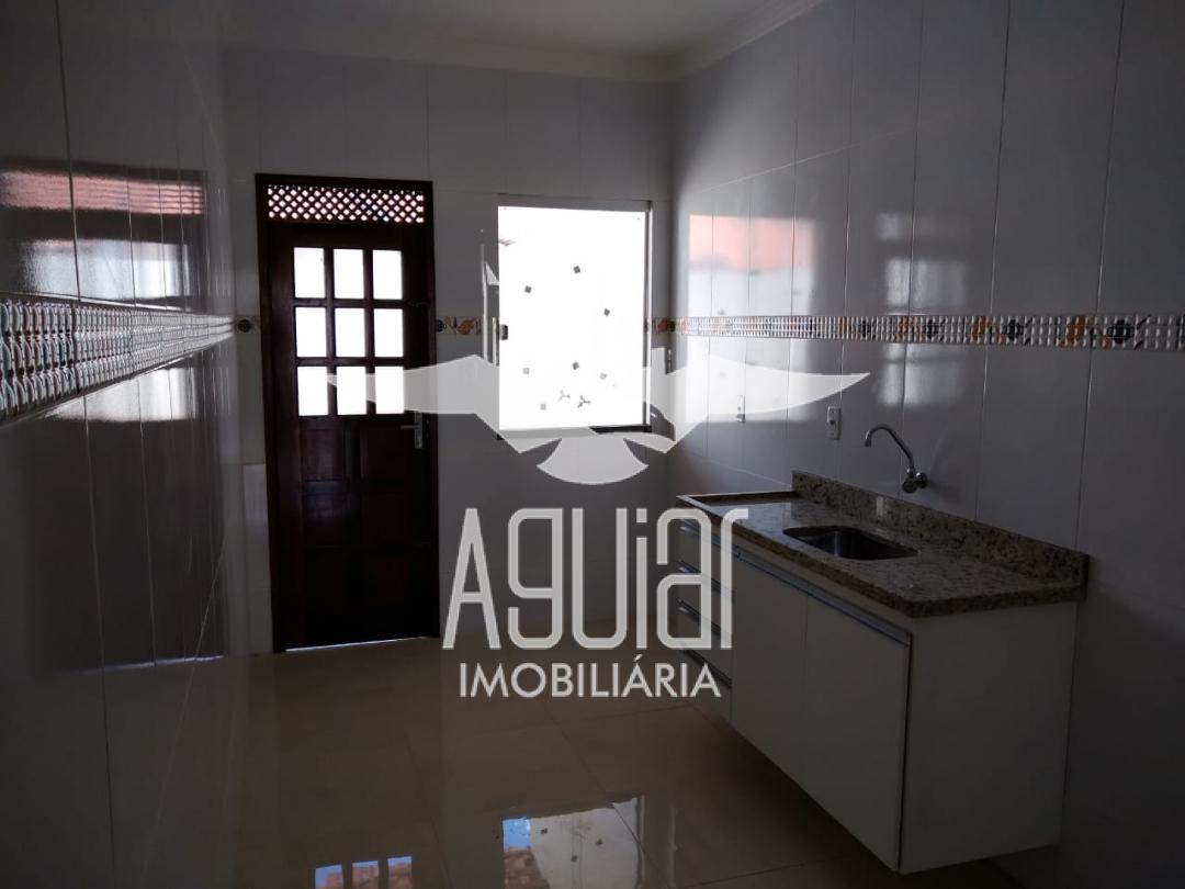 Casa à venda com 2 quartos, 84m² - Foto 9