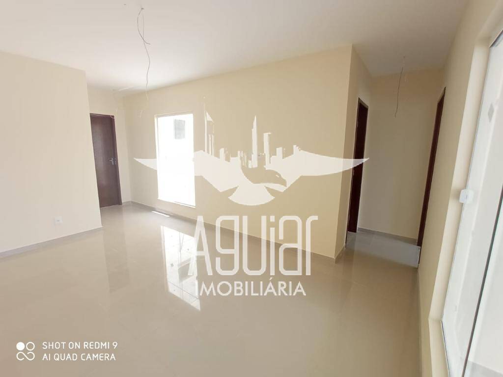 Casa à venda com 2 quartos, 72m² - Foto 5