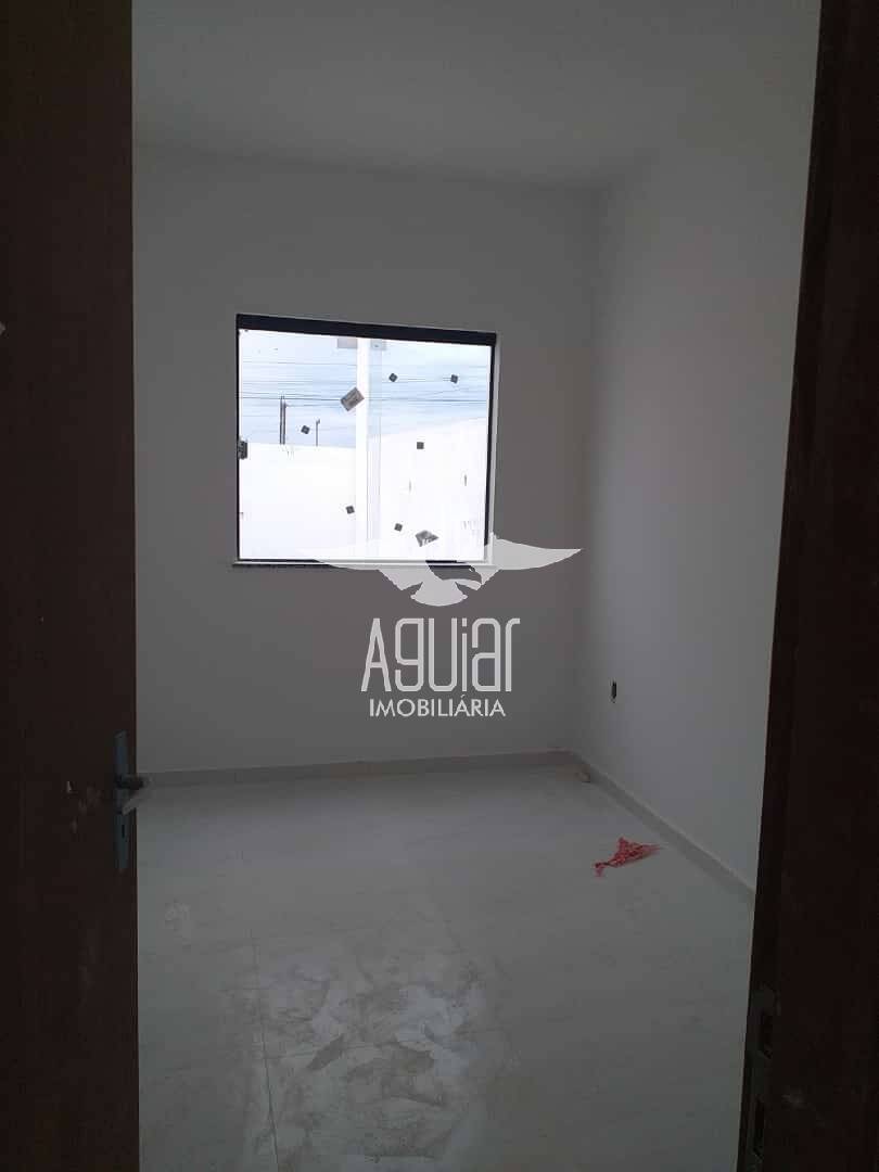 Casa à venda com 2 quartos, 62m² - Foto 8