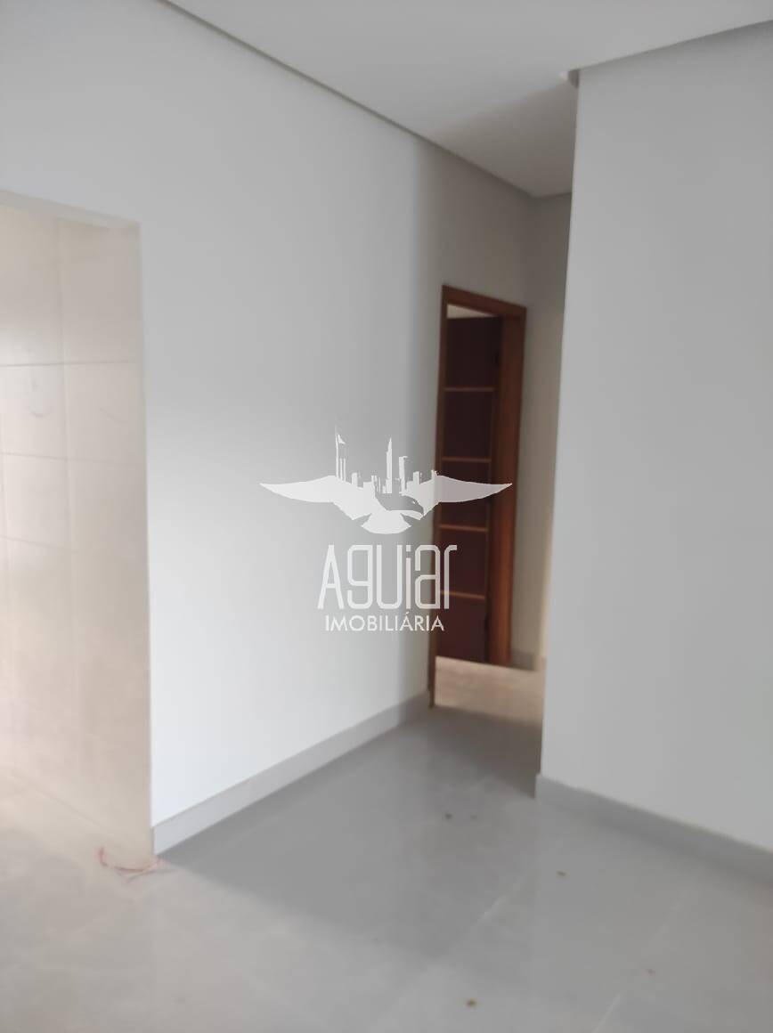 Casa à venda com 2 quartos, 90m² - Foto 12