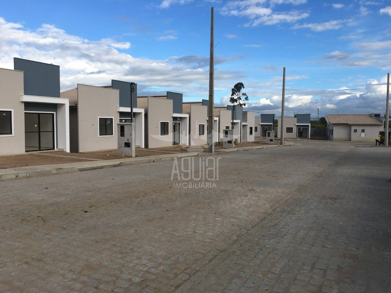 Casa à venda com 2 quartos, 40m² - Foto 2