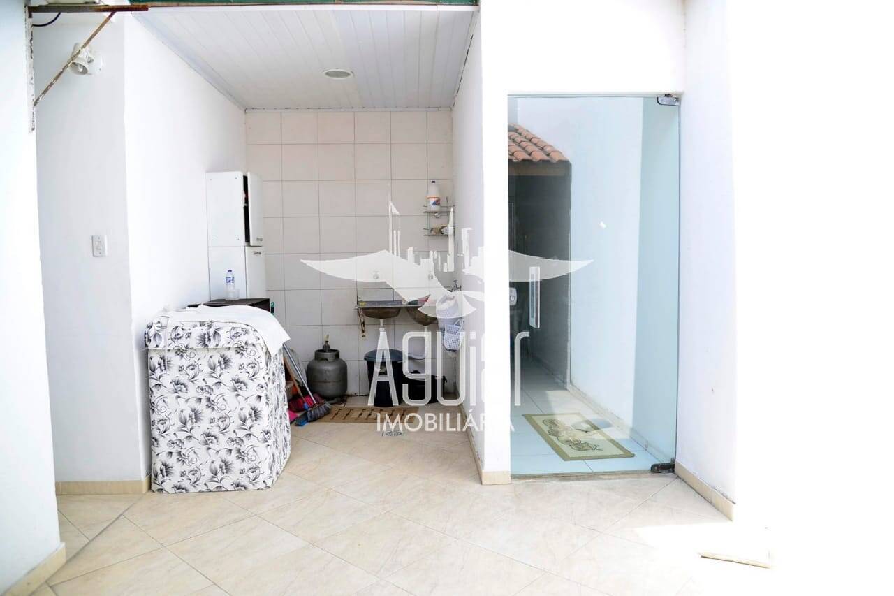 Casa à venda com 4 quartos, 237m² - Foto 19