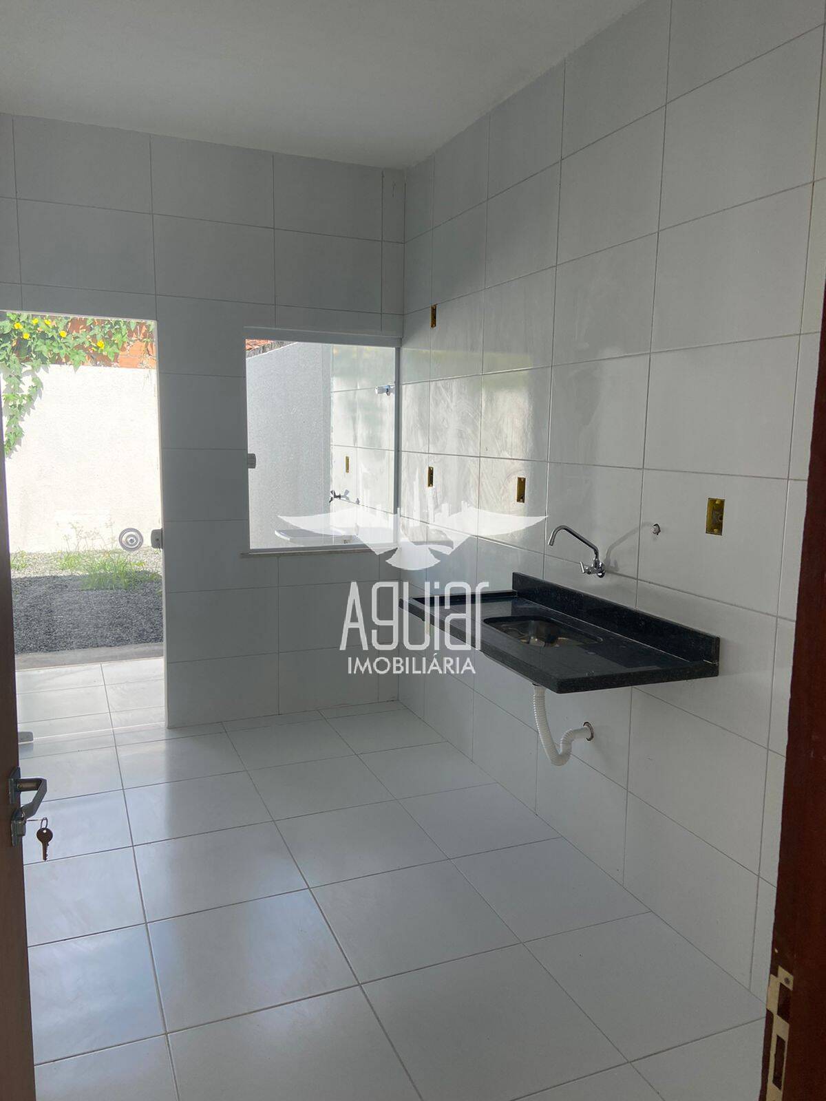 Casa à venda com 2 quartos, 70m² - Foto 12