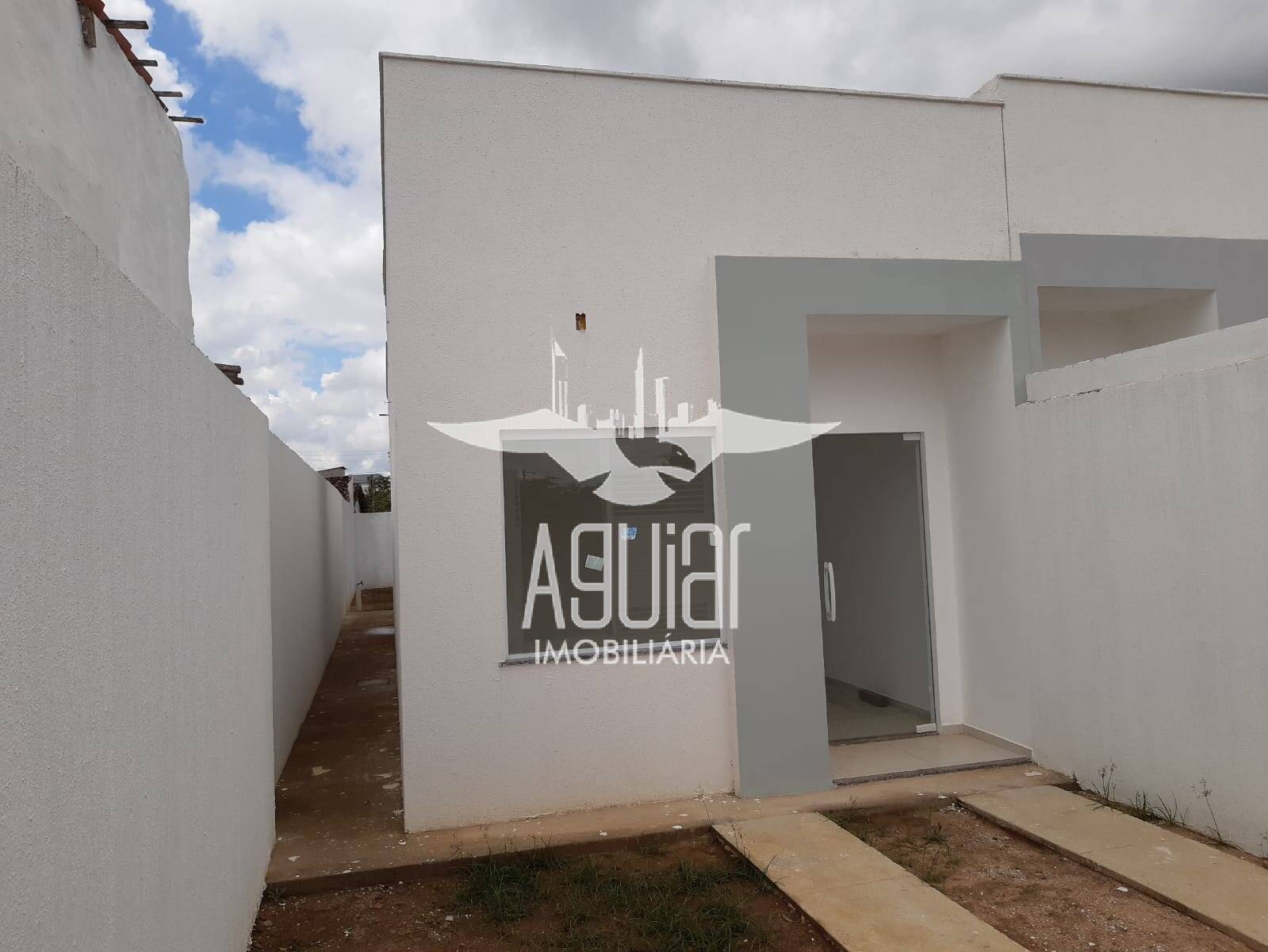 Casa à venda com 2 quartos, 530m² - Foto 2