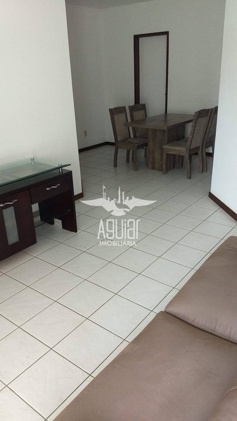 Apartamento à venda com 2 quartos, 67m² - Foto 2