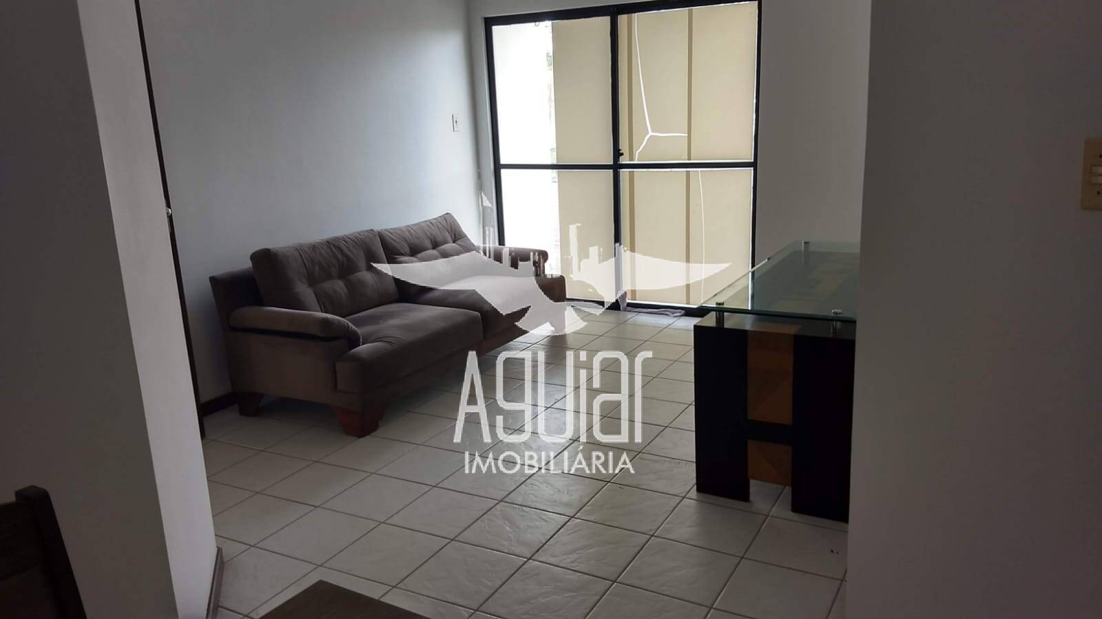 Apartamento à venda com 2 quartos, 67m² - Foto 1