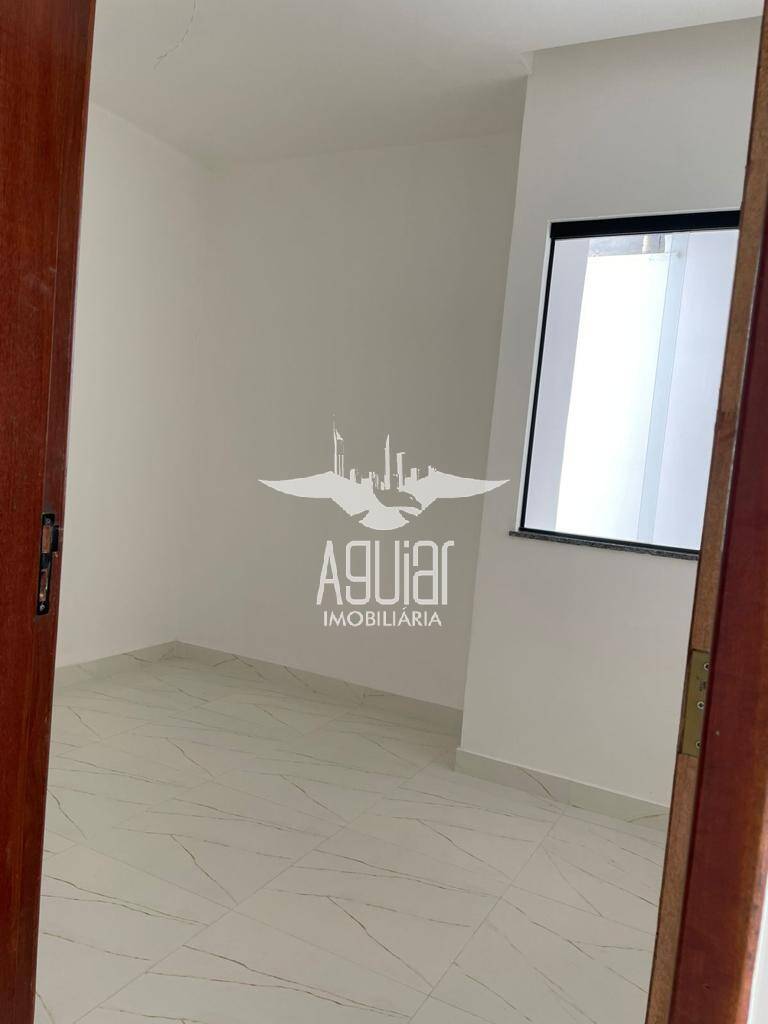 Casa à venda com 2 quartos, 57m² - Foto 6