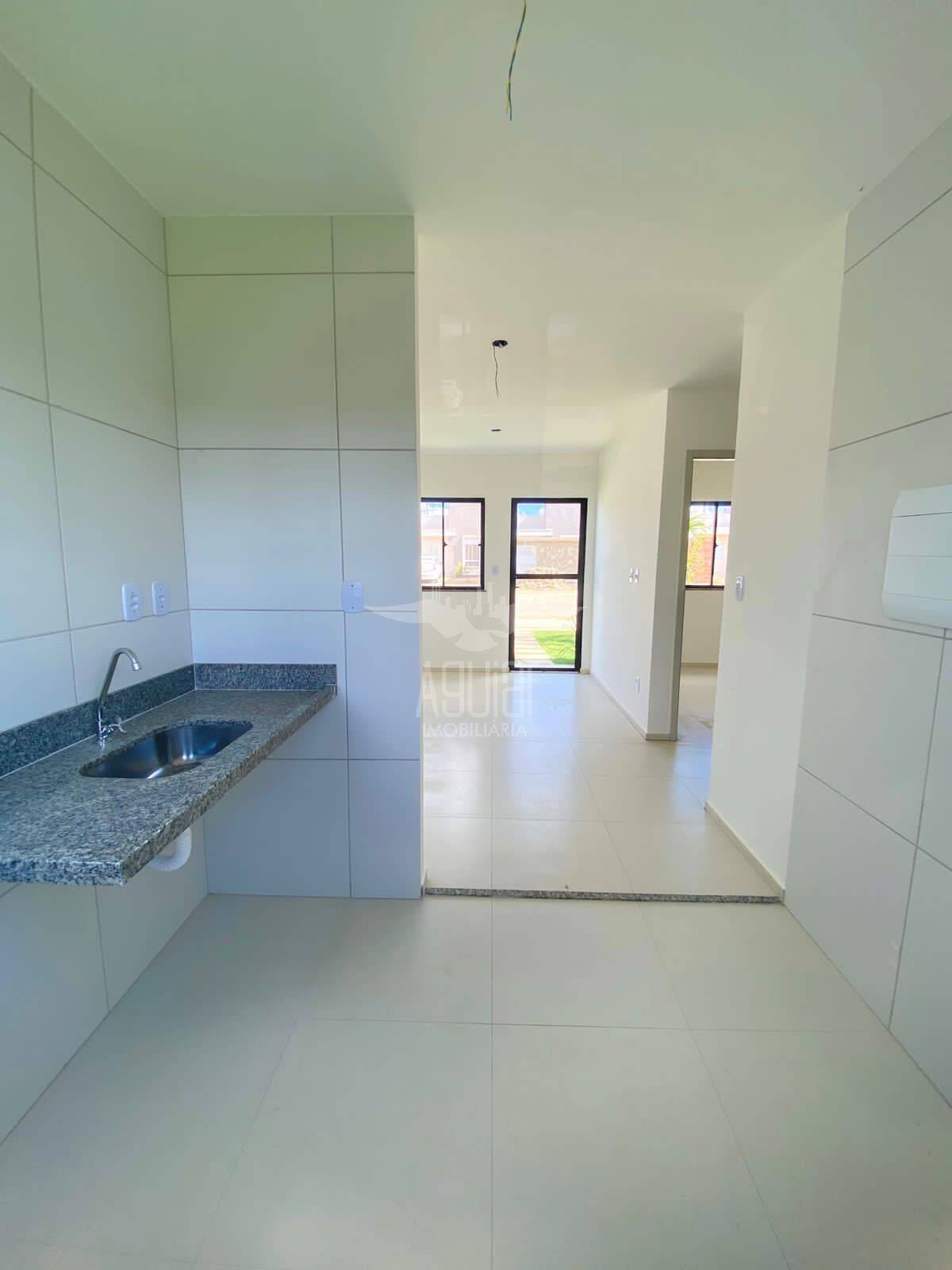 Casa à venda com 2 quartos, 40m² - Foto 8