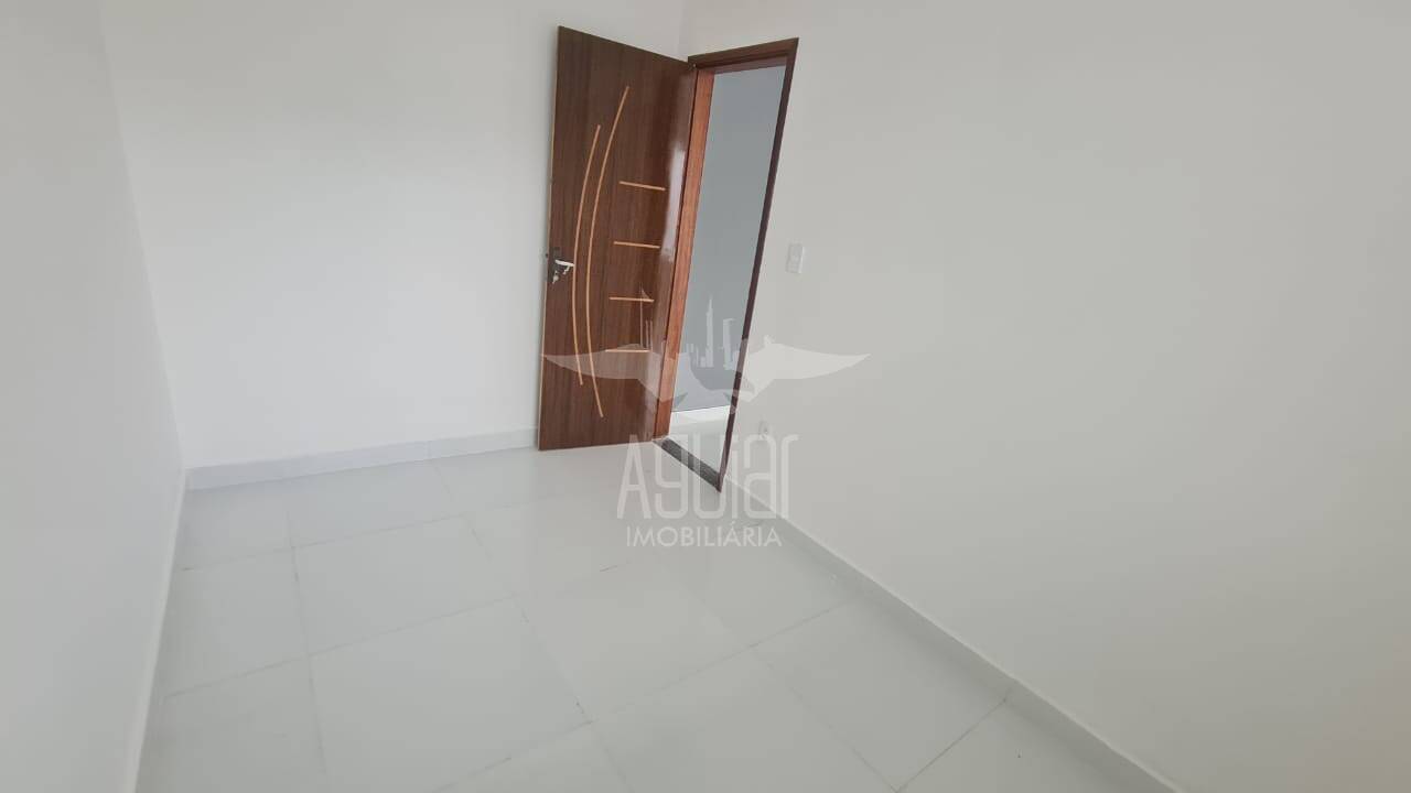 Casa à venda com 2 quartos, 68m² - Foto 11