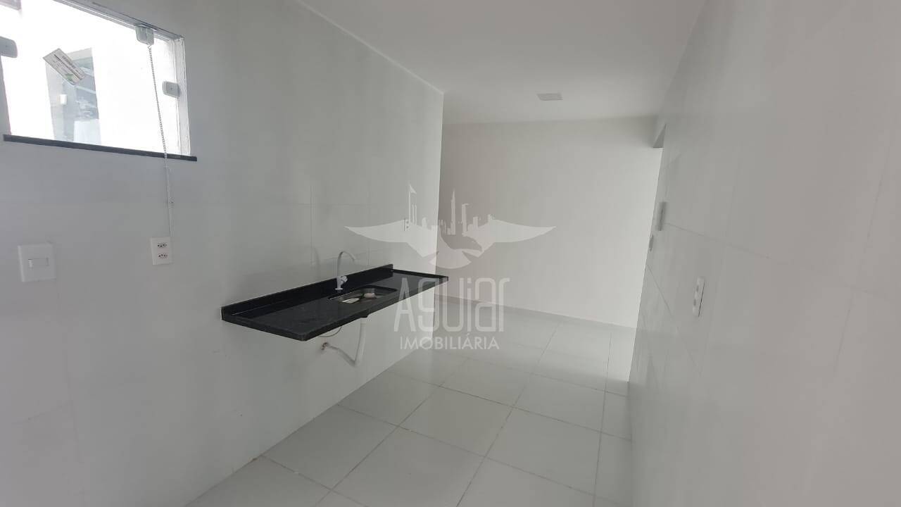 Casa à venda com 2 quartos, 68m² - Foto 14