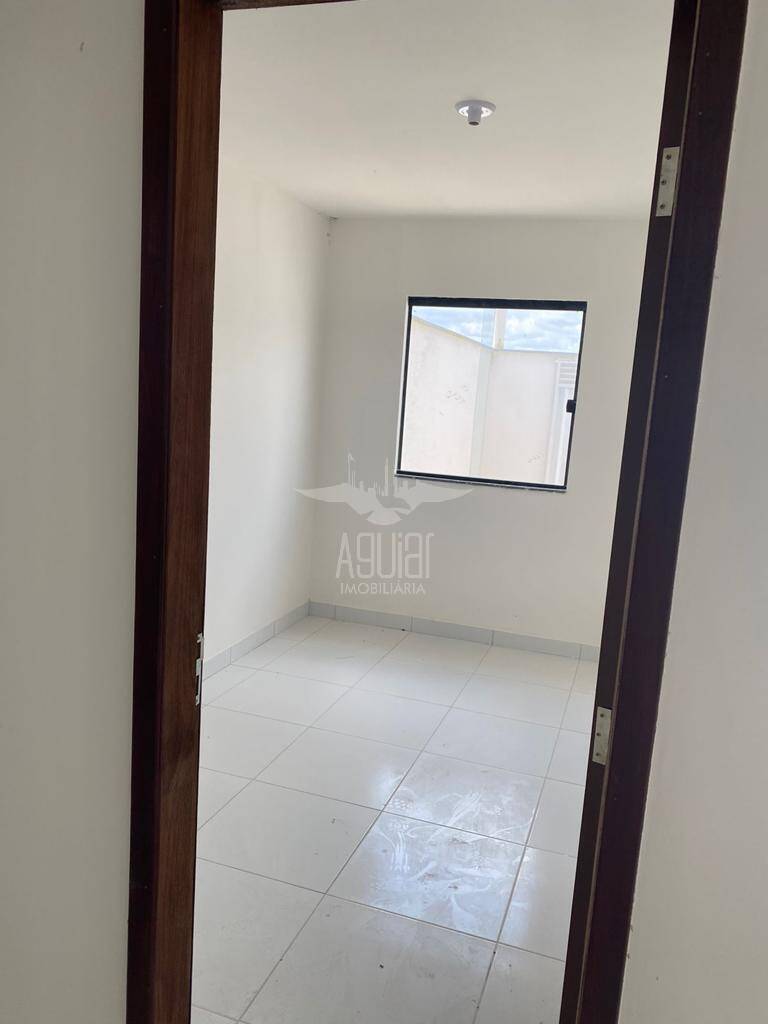 Casa à venda com 2 quartos, 66m² - Foto 7