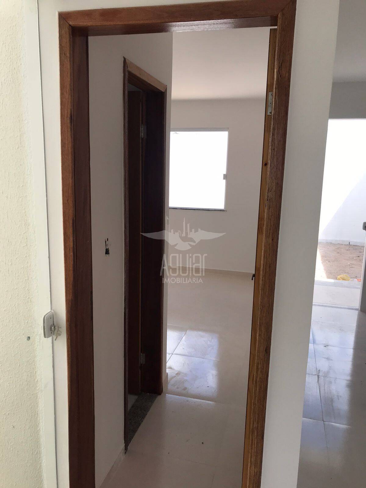 Casa à venda com 2 quartos, 56m² - Foto 32