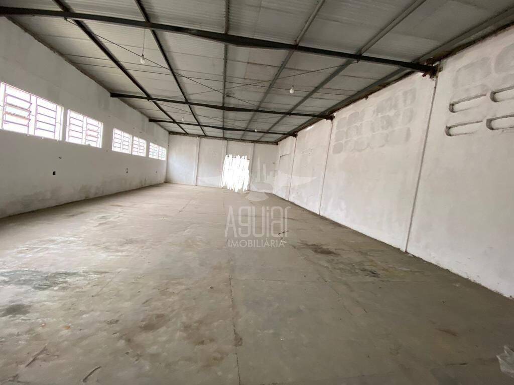 Depósito-Galpão-Armazém para alugar, 250m² - Foto 1