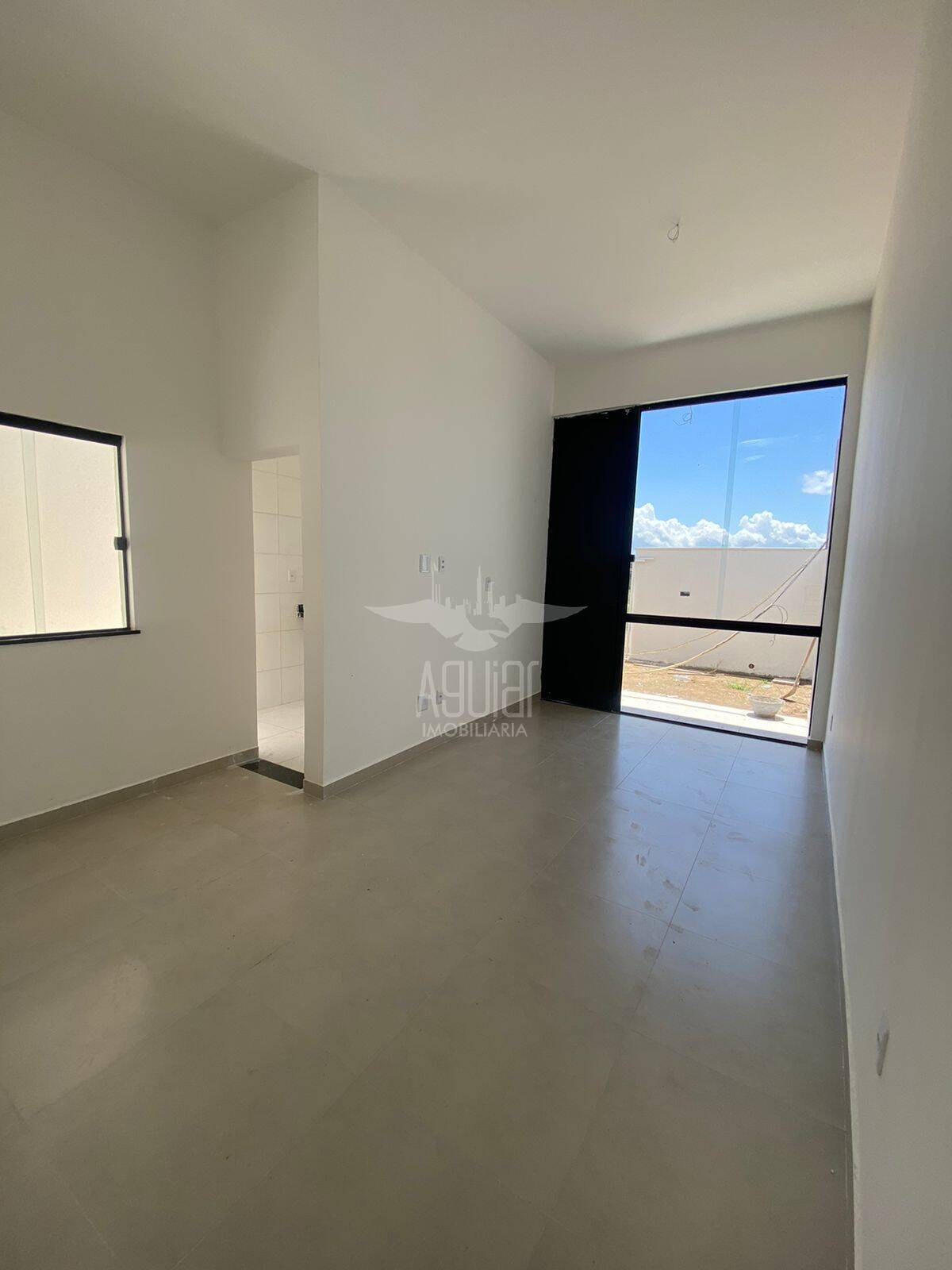 Casa à venda com 3 quartos, 69m² - Foto 5