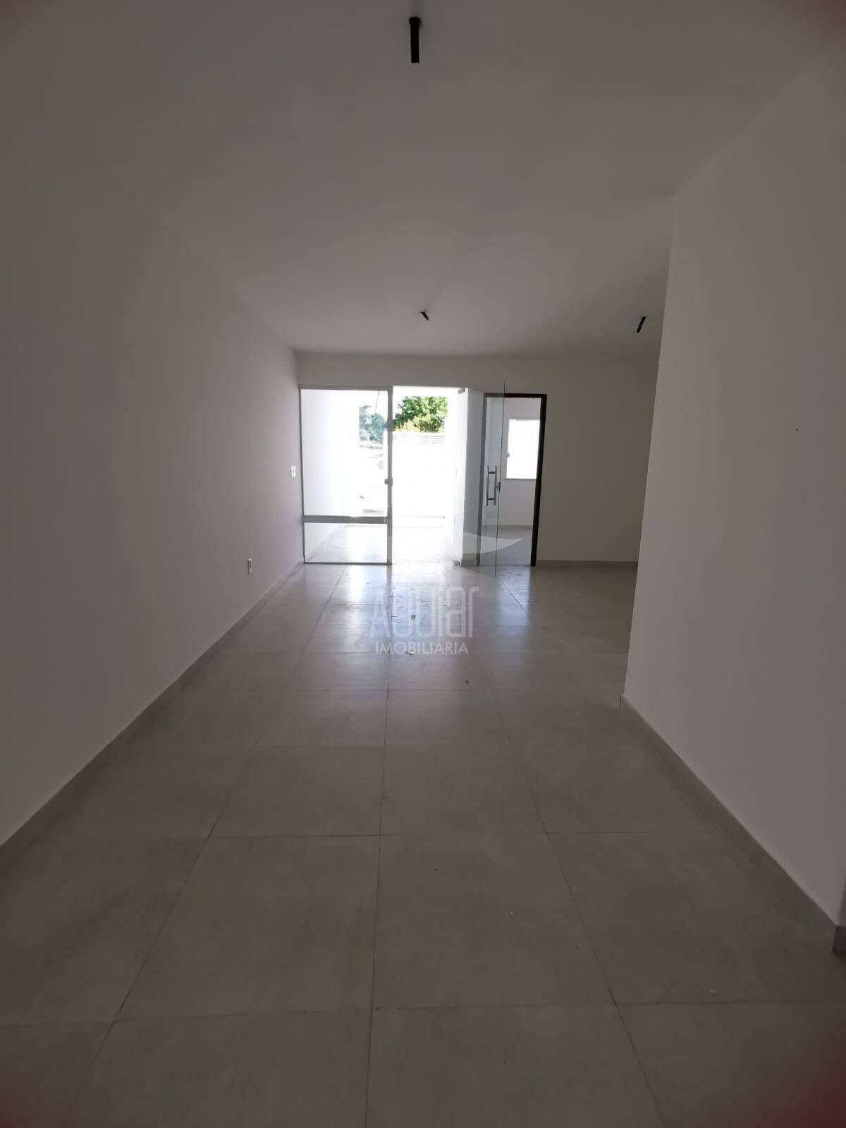 Casa à venda com 2 quartos, 69m² - Foto 4