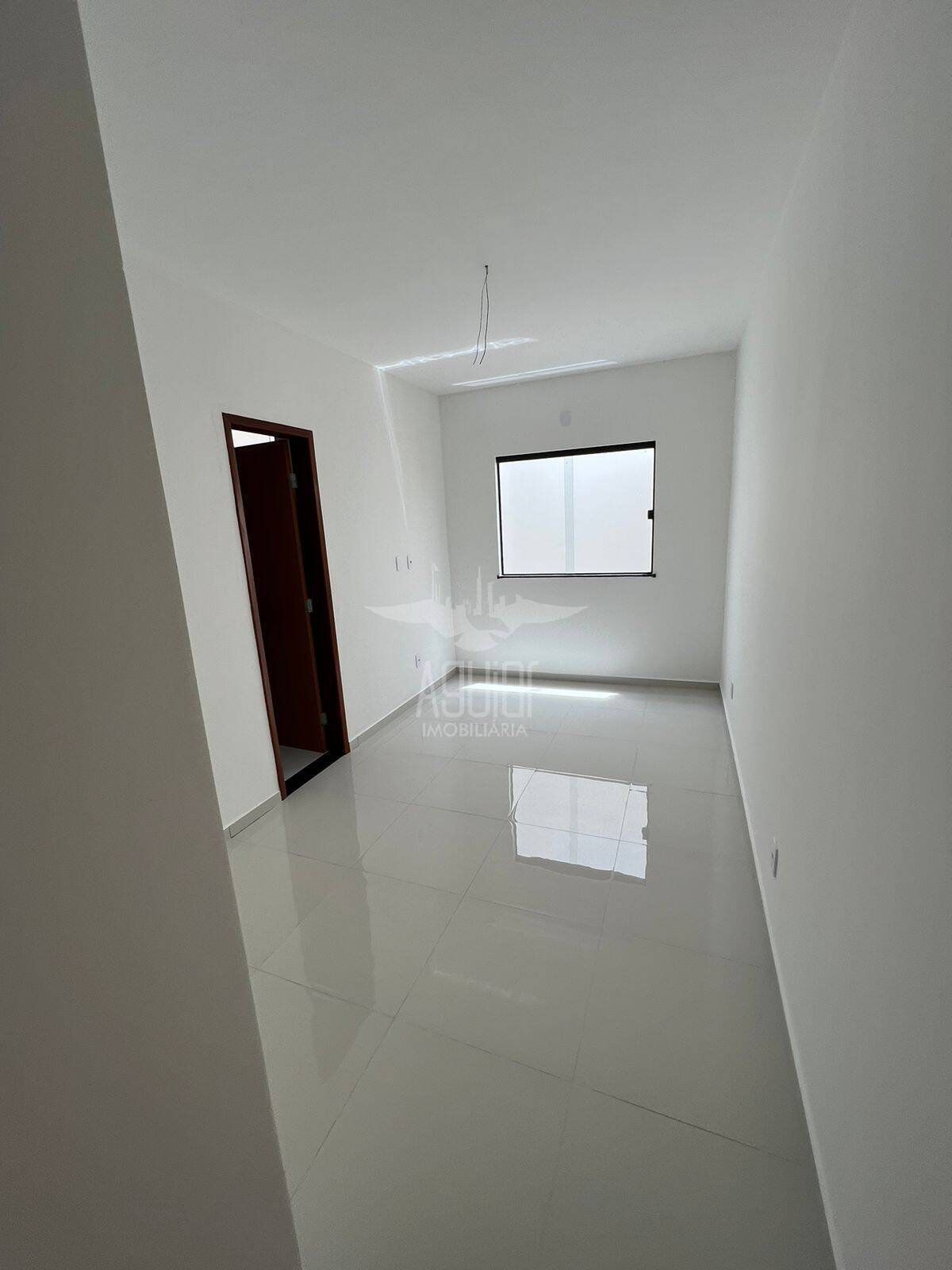 Casa à venda com 3 quartos, 88m² - Foto 13