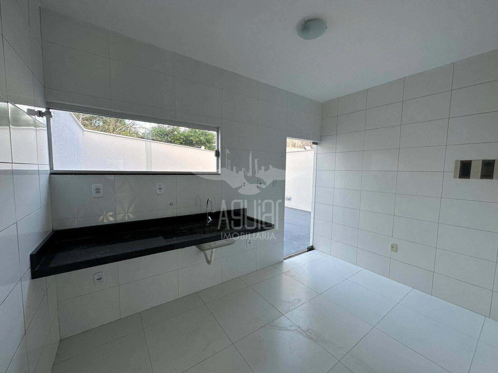 Casa à venda com 3 quartos, 85m² - Foto 8