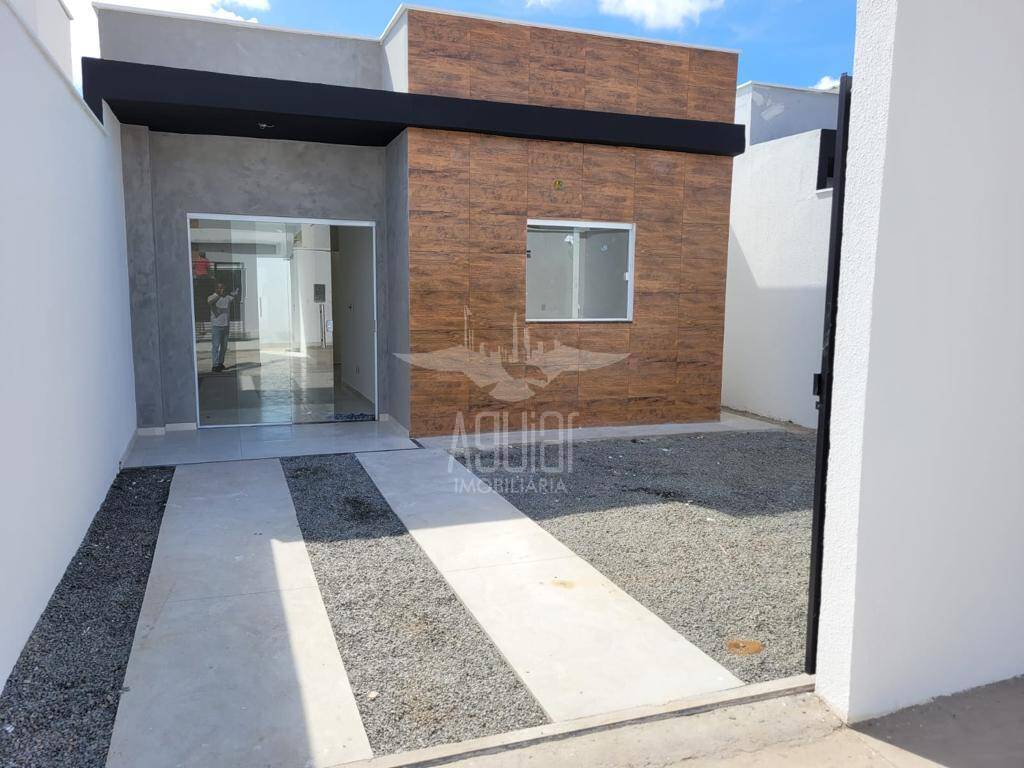 Casa à venda com 2 quartos, 63m² - Foto 1