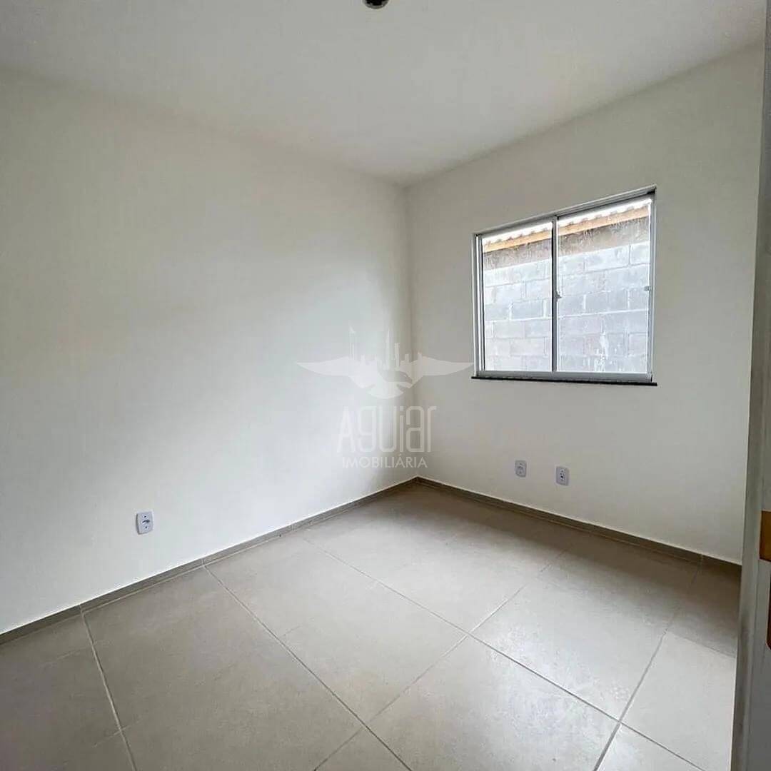 Casa à venda com 2 quartos, 43m² - Foto 12