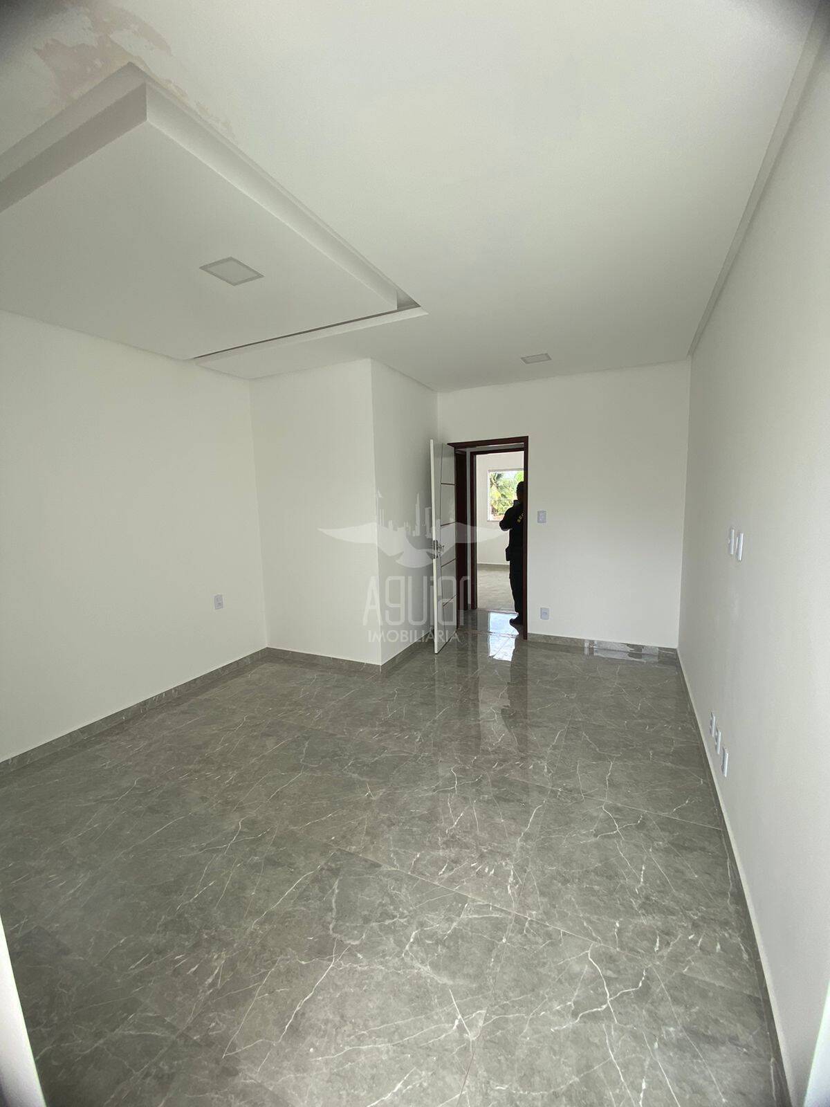 Casa à venda com 3 quartos, 115m² - Foto 8