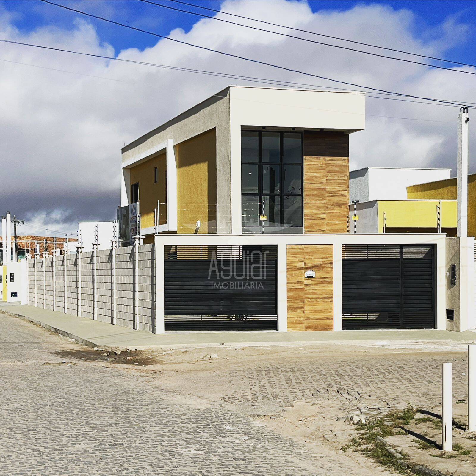 Casa à venda com 3 quartos, 100m² - Foto 2