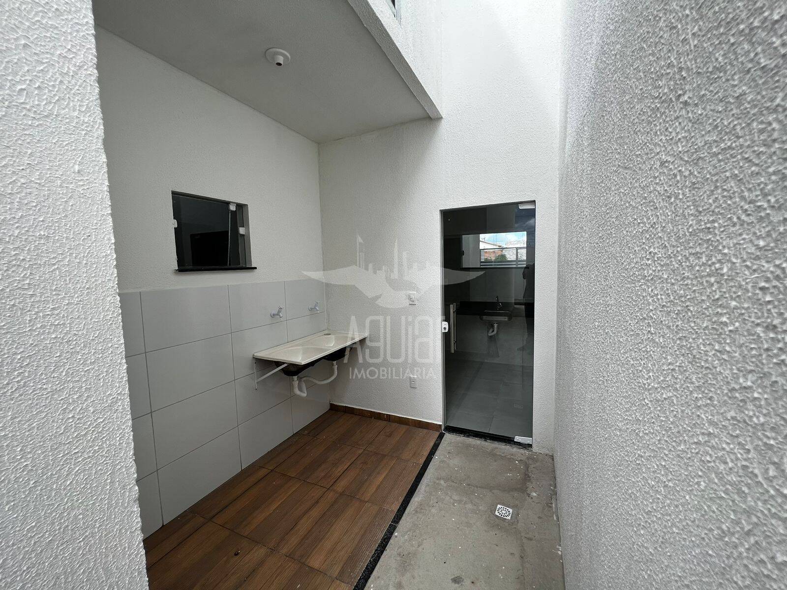 Casa à venda com 2 quartos, 68m² - Foto 18