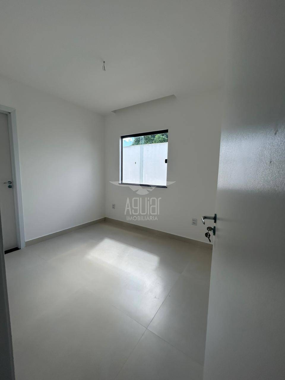 Casa à venda com 3 quartos, 108m² - Foto 10