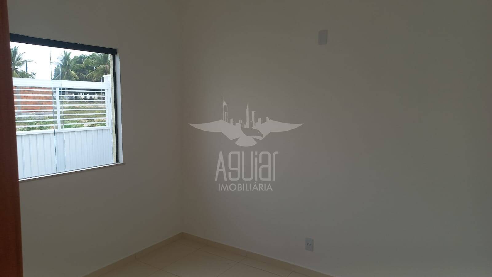 Casa à venda com 2 quartos, 56m² - Foto 12