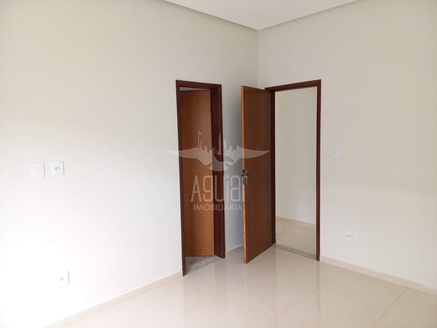 Casa à venda com 3 quartos, 102m² - Foto 16