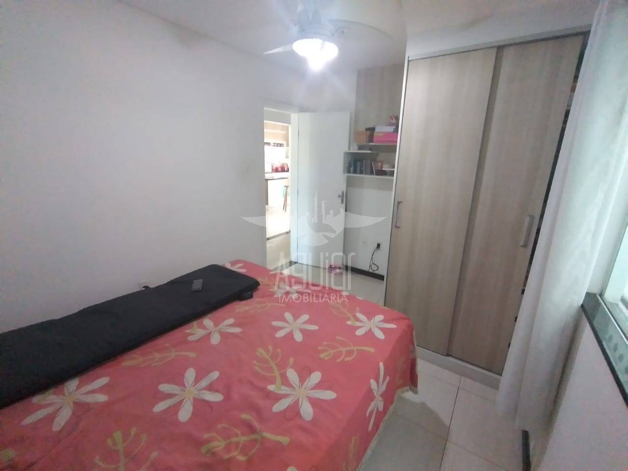 Casa à venda com 3 quartos, 210m² - Foto 9