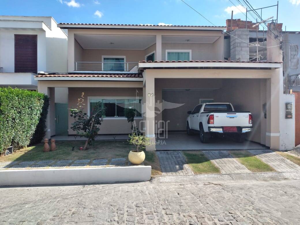 Casa à venda com 3 quartos, 210m² - Foto 1